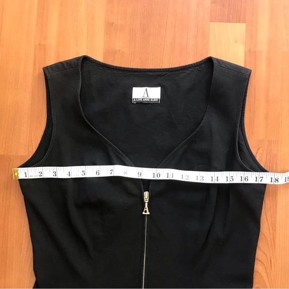 ANNE KLEIN | Vintage Black Sleeveless Top w/ Front Zipper & 3 Zipped Pockets - Picture 15 of 16